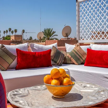 Riad Dar Makhzne-Location Exclusive Du Riad Entier 4 Chambres & Terrasse Marrakesh Exterior photo