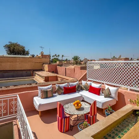 Riad Dar Makhzne-Location Exclusive Du Riad Entier 4 Chambres & Terrasse Marrakesh Exterior photo